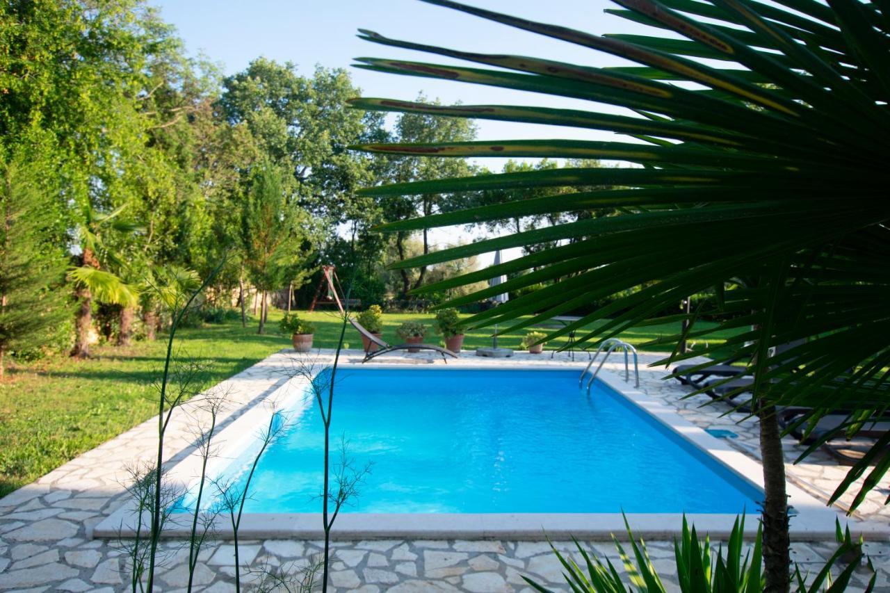 Villa Micheline Kosinozici Exterior foto