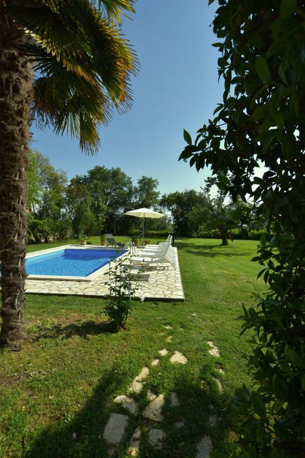 Villa Micheline Kosinozici Exterior foto